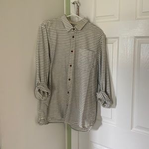 Vans / men’s button up shirt / medium